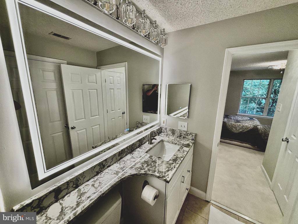 3800 Green Ridge Court, Fairfax, VA 22033