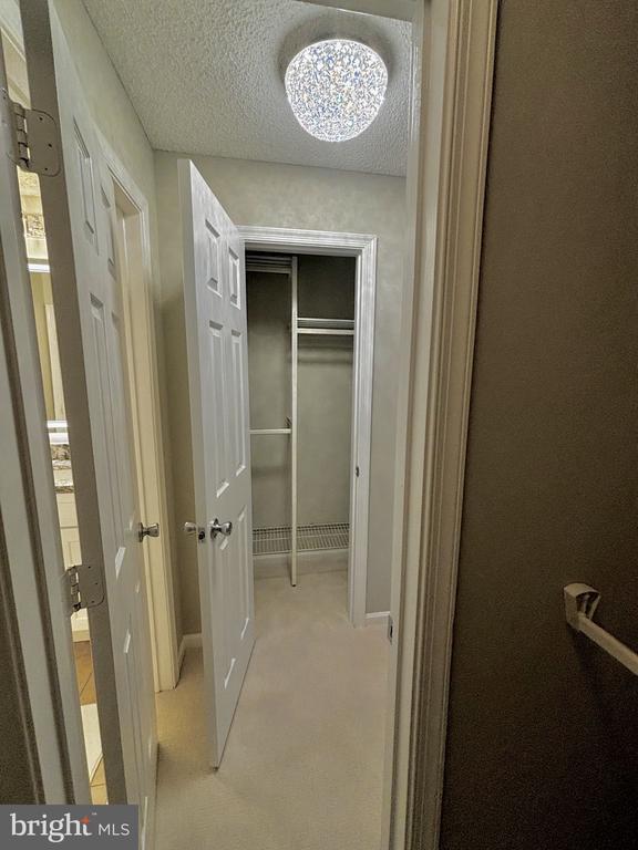 3800 Green Ridge Court, Fairfax, VA 22033