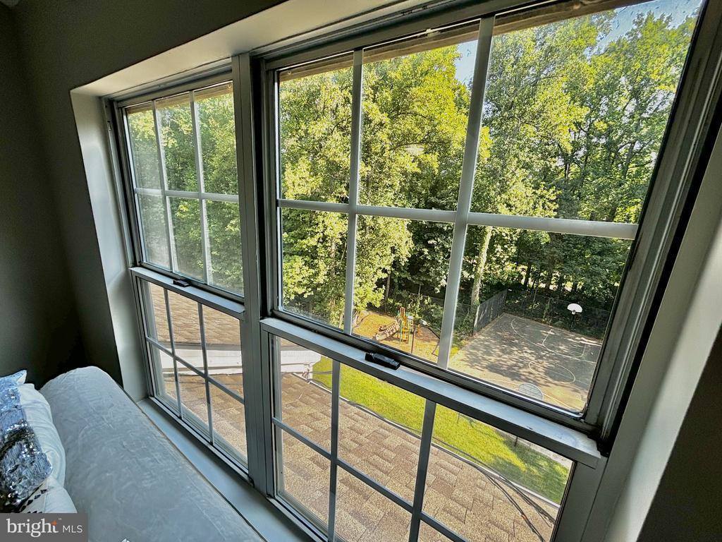 3800 Green Ridge Court, Fairfax, VA 22033