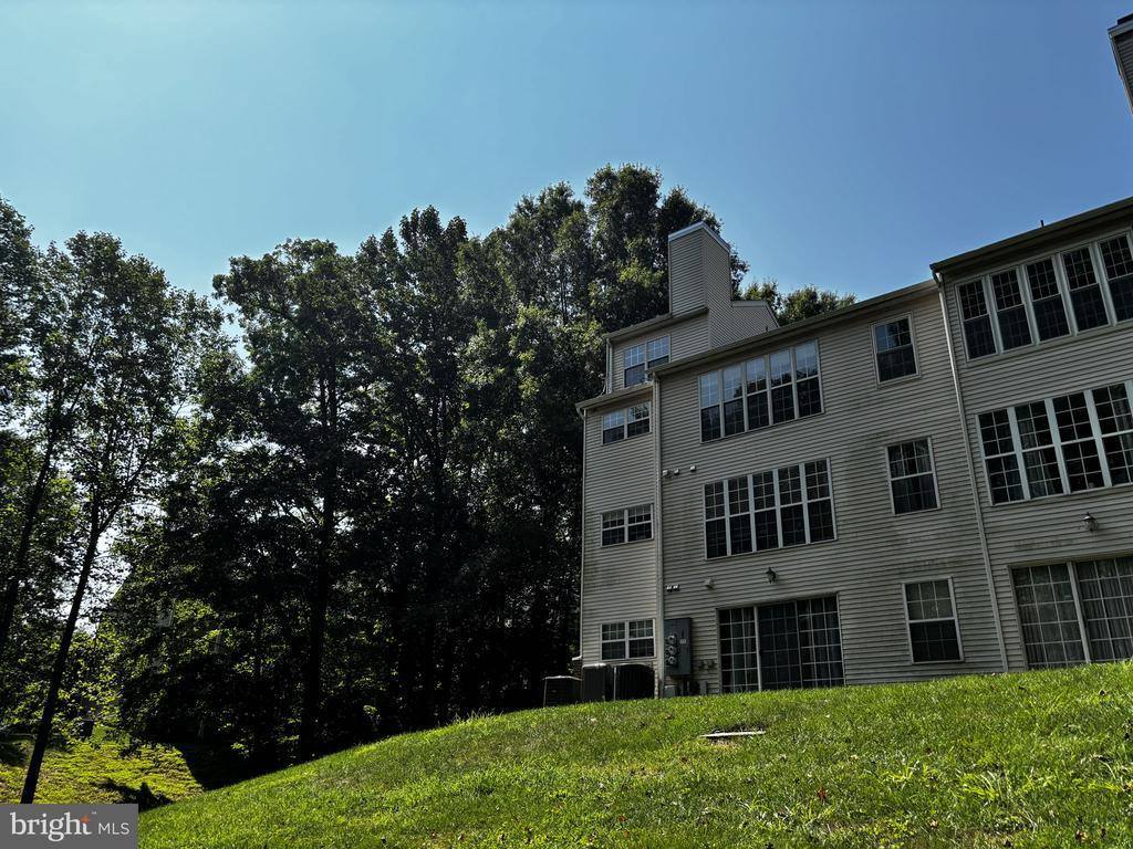 3800 Green Ridge Court, Fairfax, VA 22033