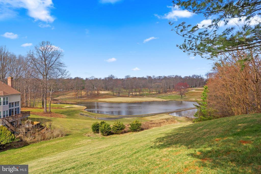 3800 Green Ridge Court, Fairfax, VA 22033