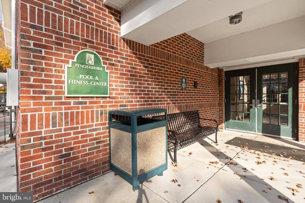 3800 Green Ridge Court, Fairfax, VA 22033