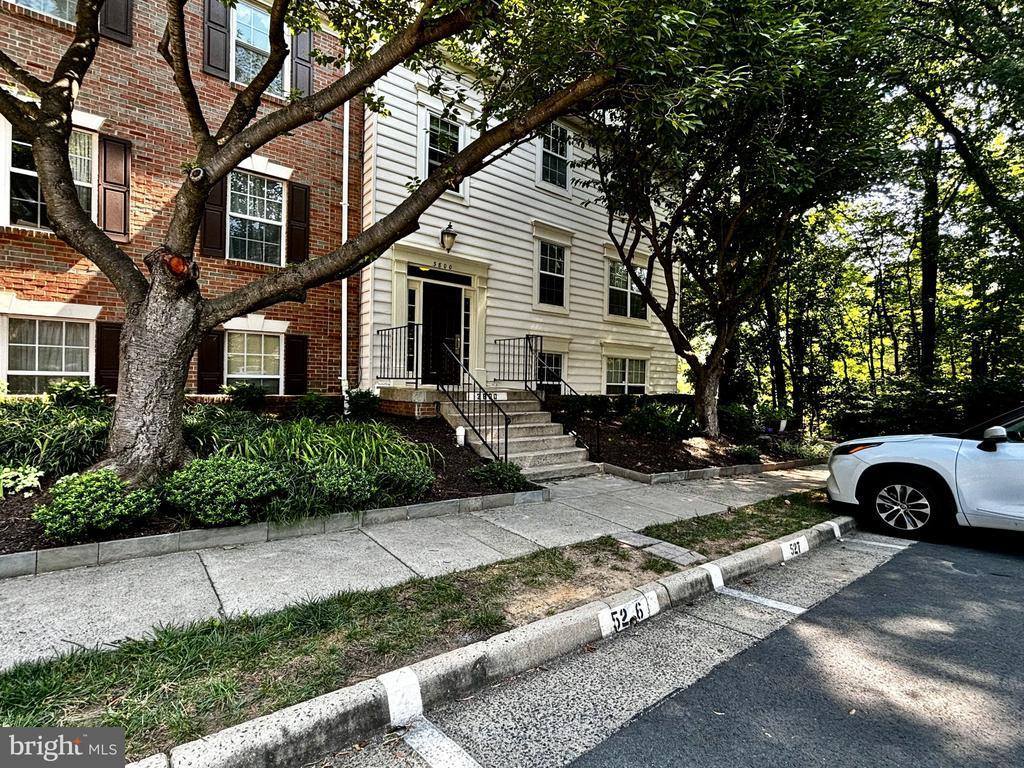 3800 Green Ridge Court, Fairfax, VA 22033