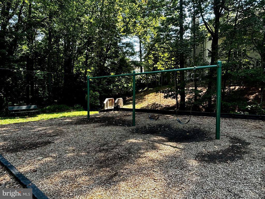 3800 Green Ridge Court, Fairfax, VA 22033