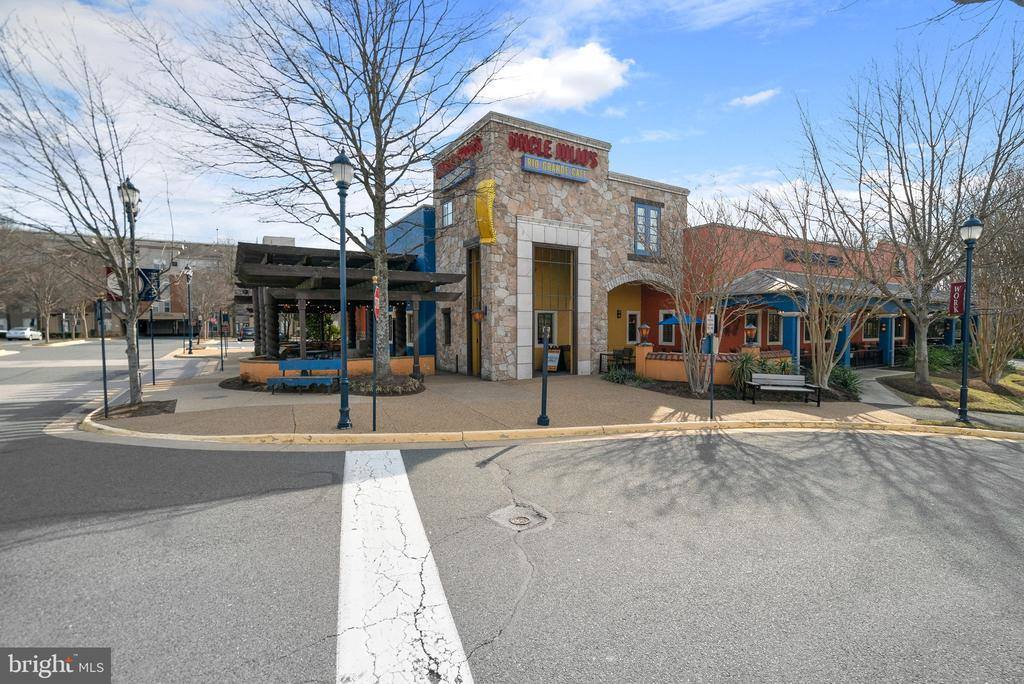 3800 Green Ridge Court, Fairfax, VA 22033