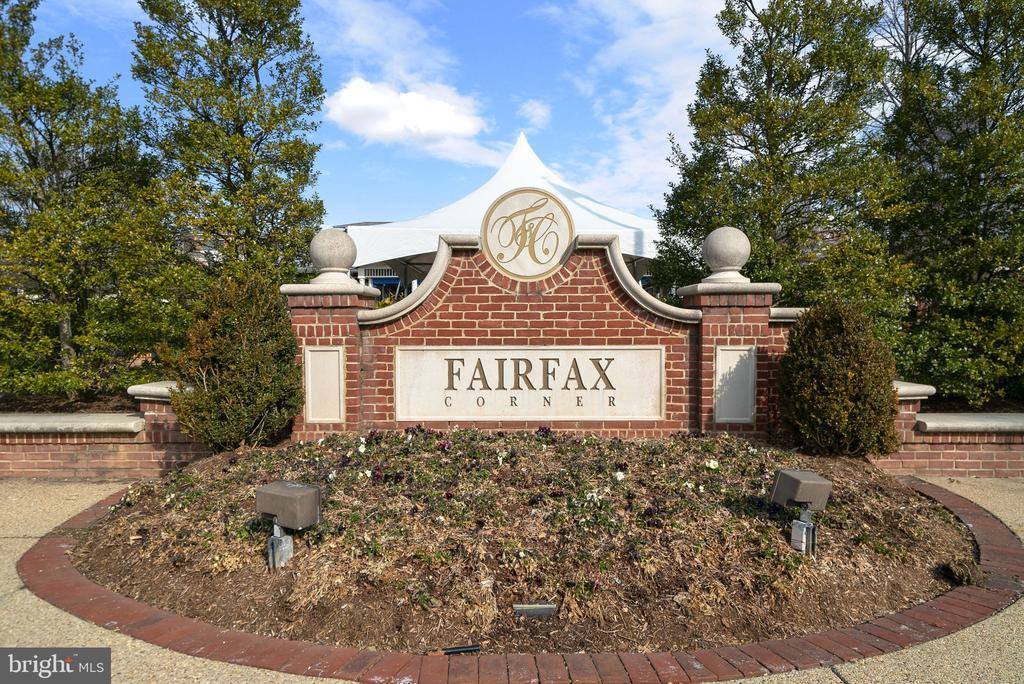 3800 Green Ridge Court, Fairfax, VA 22033