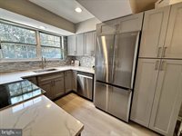 3800 Green Ridge Court, Fairfax, VA 22033