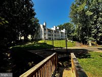 3800 Green Ridge Court, Fairfax, VA 22033