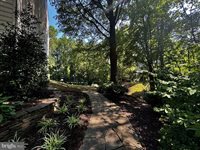 3800 Green Ridge Court, Fairfax, VA 22033