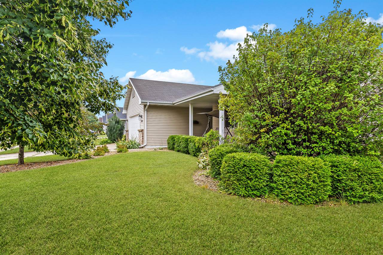 1202 Terapin, Janesville, WI 53545