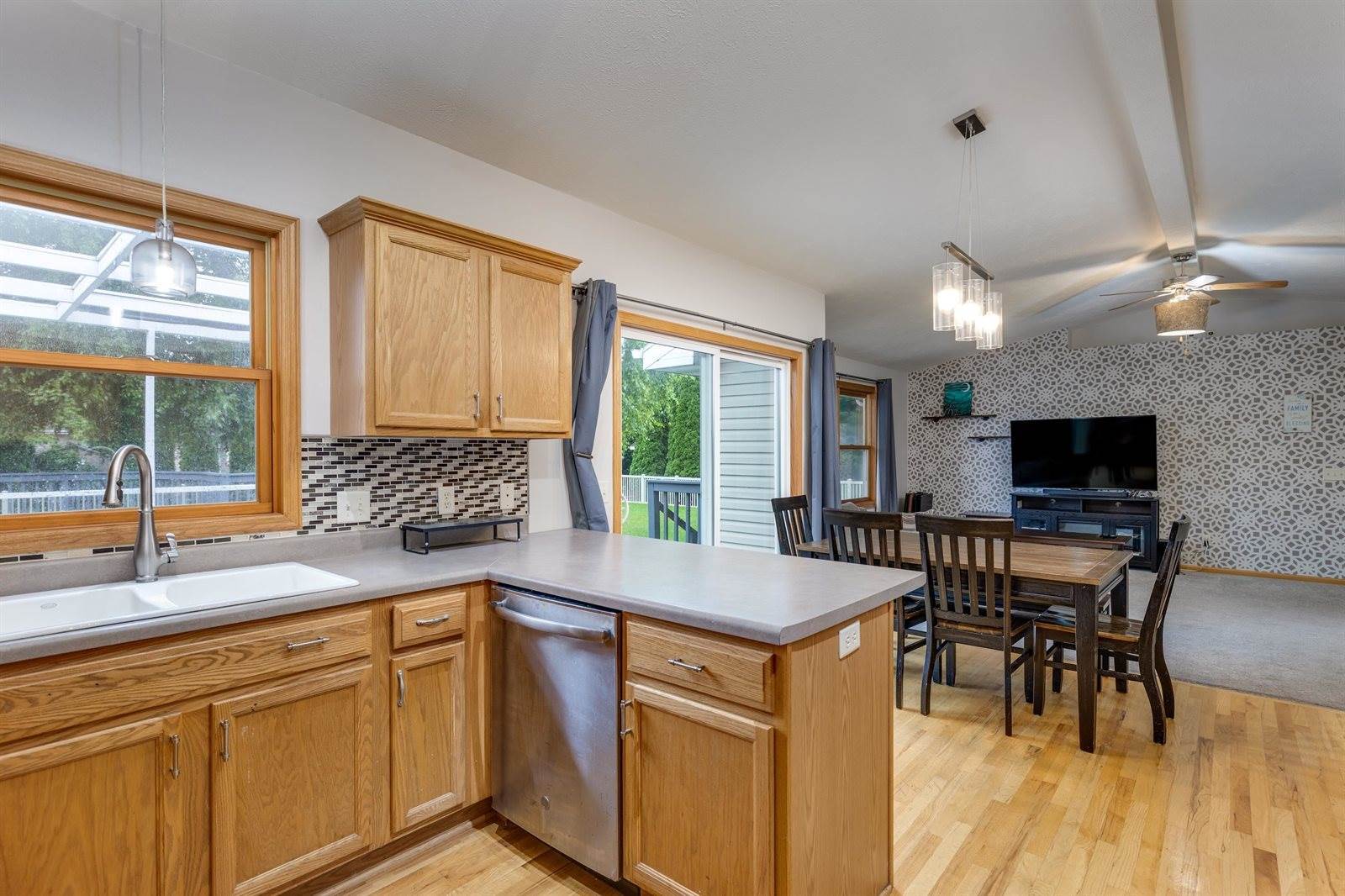 1202 Terapin, Janesville, WI 53545