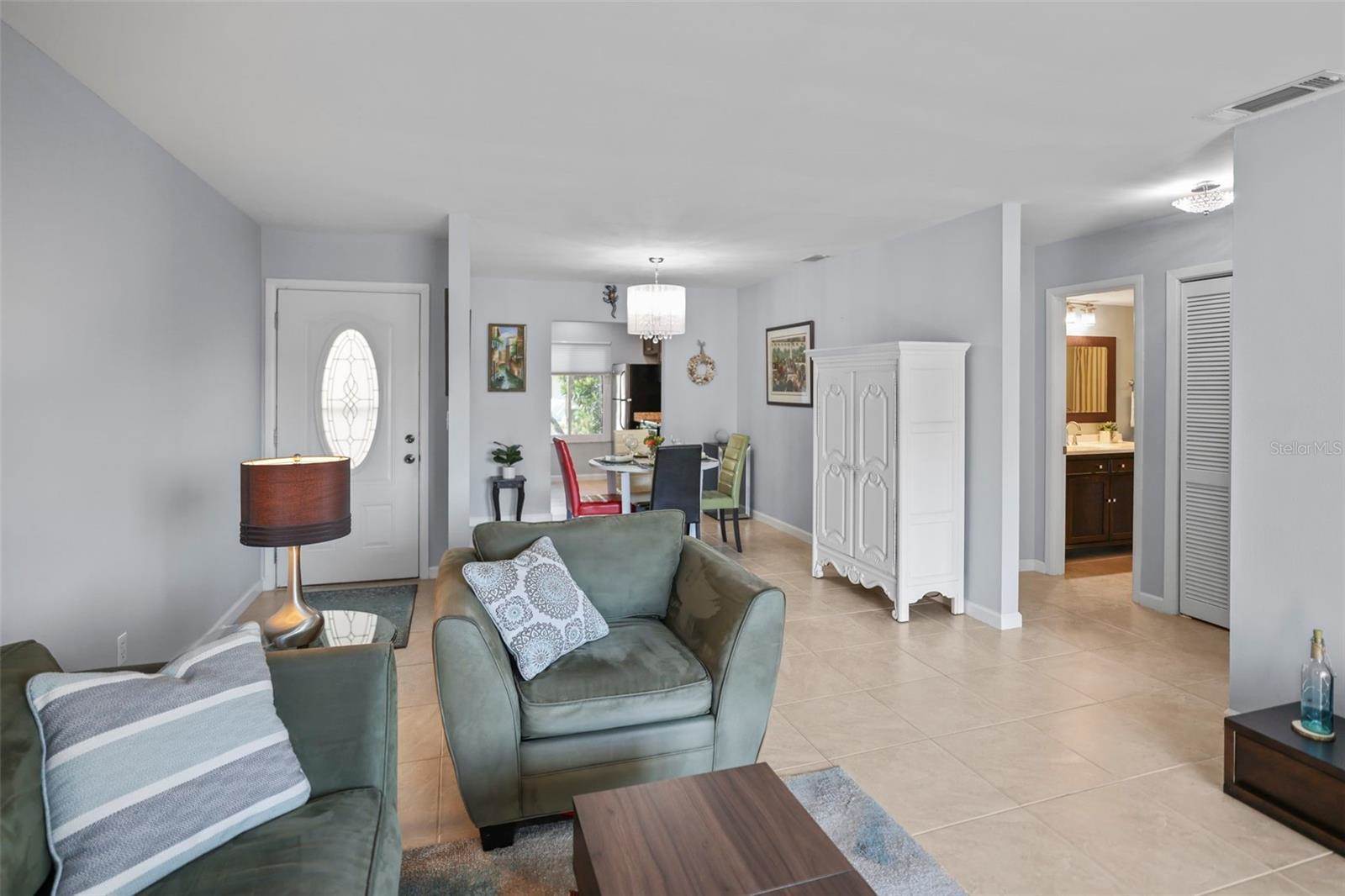 364 Moorings Cove Drive, Tarpon Springs, FL 34689