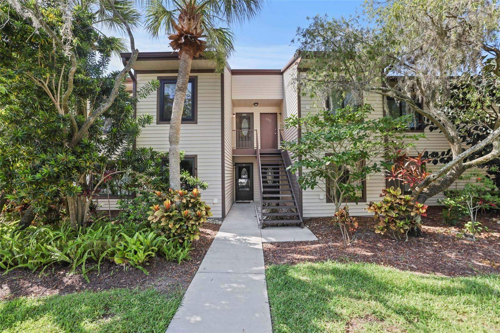 364 Moorings Cove Drive, Tarpon Springs, FL 34689