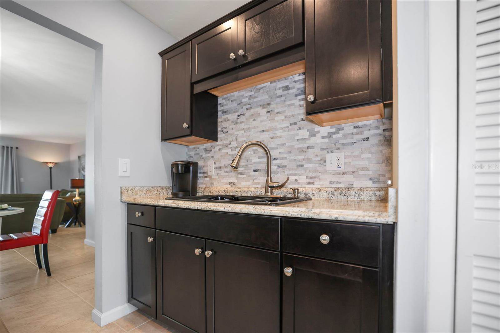 364 Moorings Cove Drive, Tarpon Springs, FL 34689