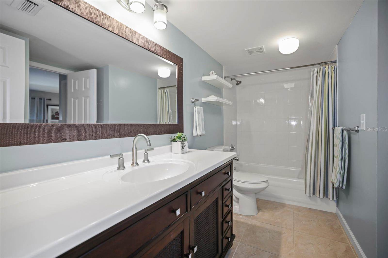 364 Moorings Cove Drive, Tarpon Springs, FL 34689