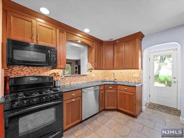 76 Hillside Avenue, Westwood, NJ 07675