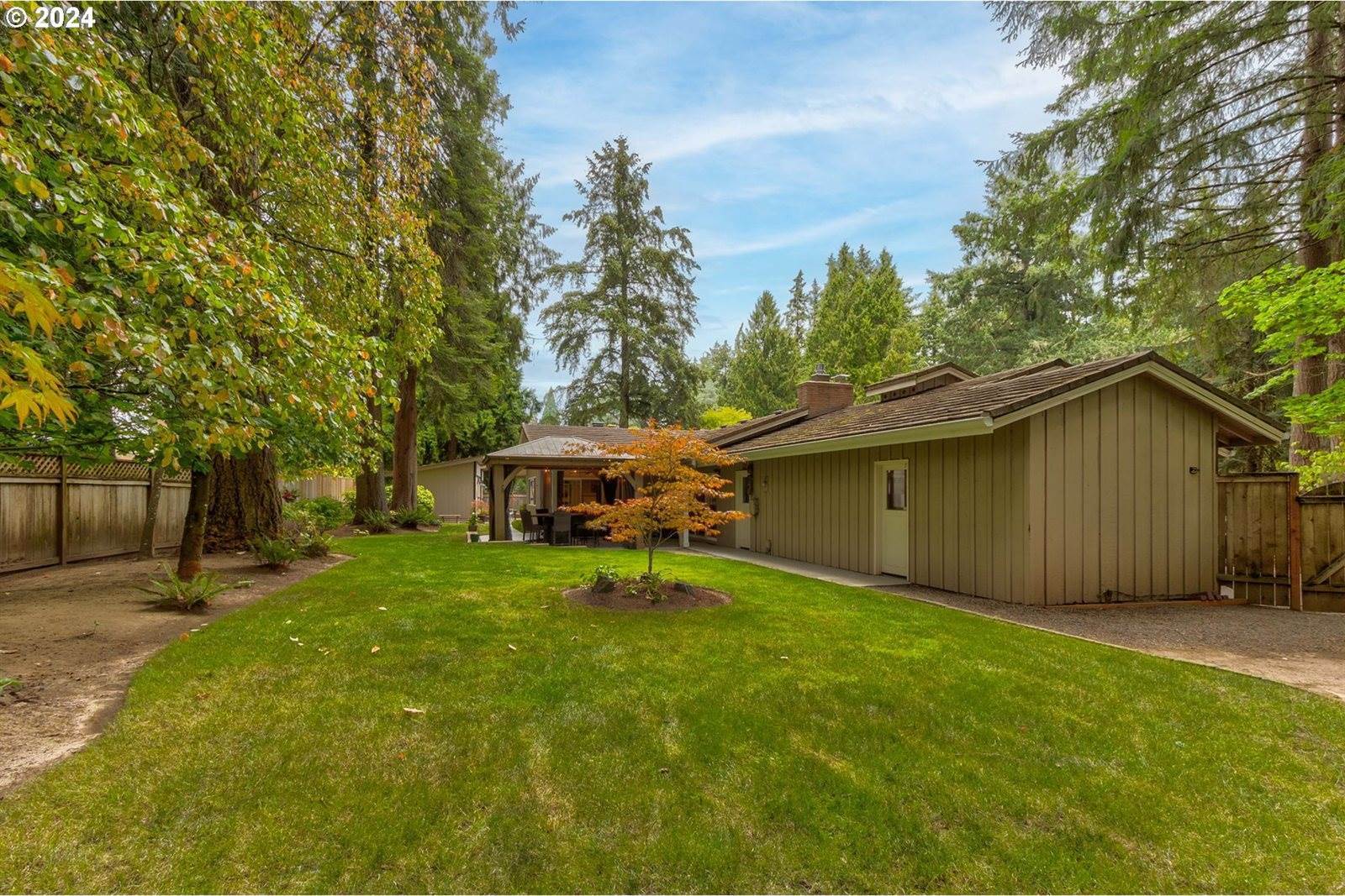 1359 SE 38TH Ave, Hillsboro, OR 97123