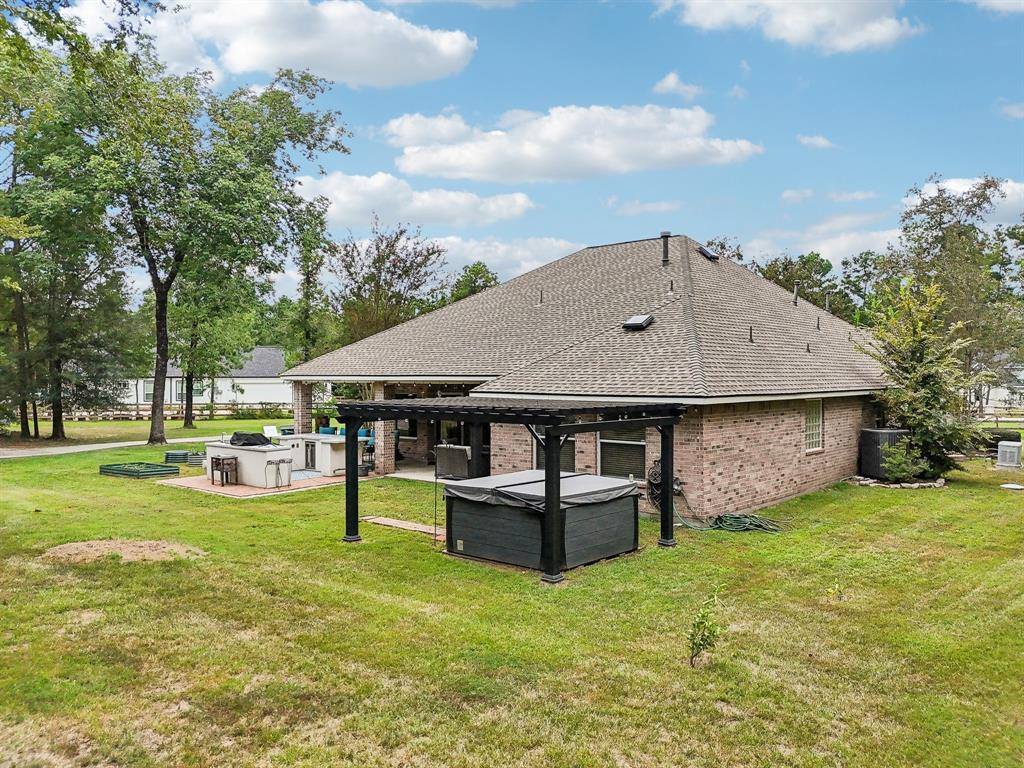 17537 Royal Oak Court, Waller, TX 77484