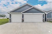 805 Waxwing Drive, Manhattan, KS 66502