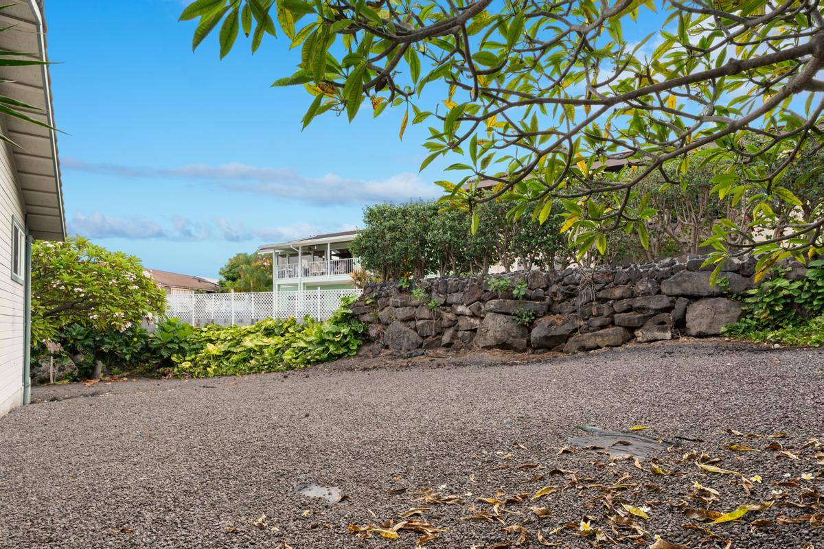 76-6299 Kaheiau St, Kailua Kona, HI 96740