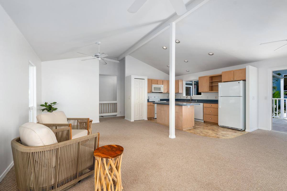 76-6299 Kaheiau St, Kailua Kona, HI 96740