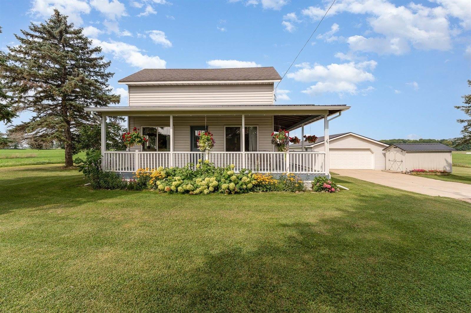 6580 S Eberhart Avenue, Clare, MI 48617