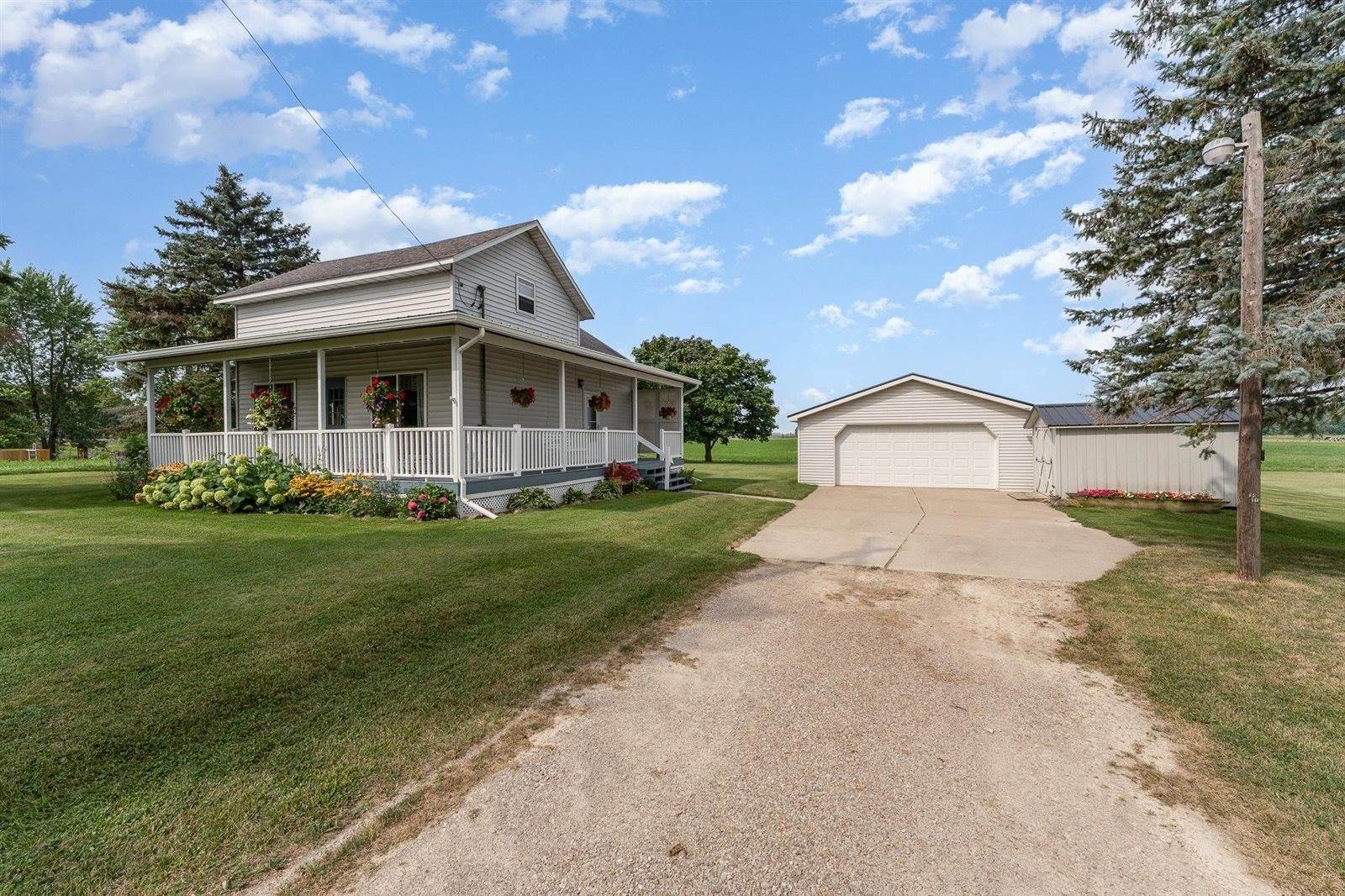 6580 S Eberhart Avenue, Clare, MI 48617