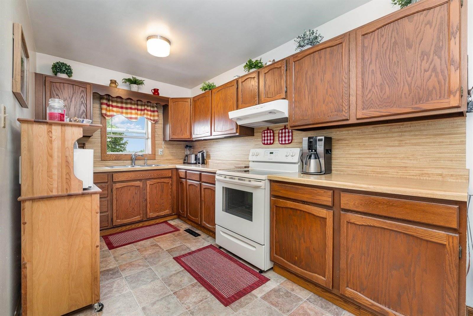 6580 S Eberhart Avenue, Clare, MI 48617