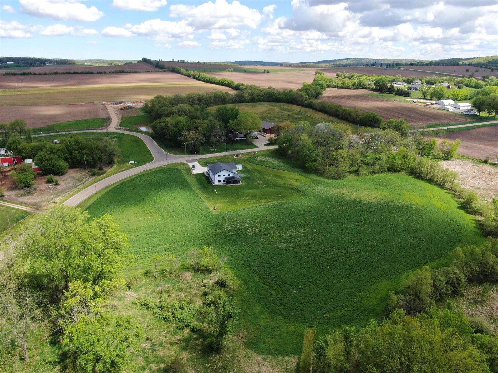 000 County Rd J, Lodi, WI 53555