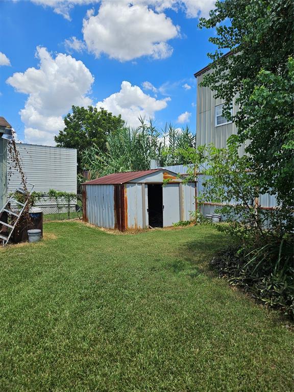 107 Carl Street, Pasadena, TX 77506