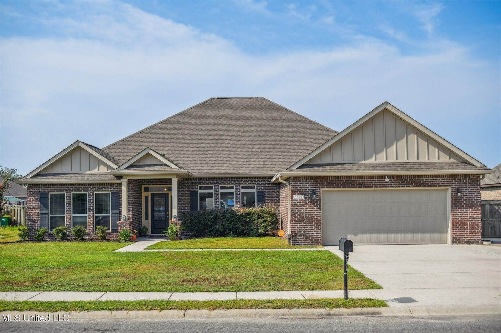 6577 Sugarcane Circle, Ocean Springs, MS 39564