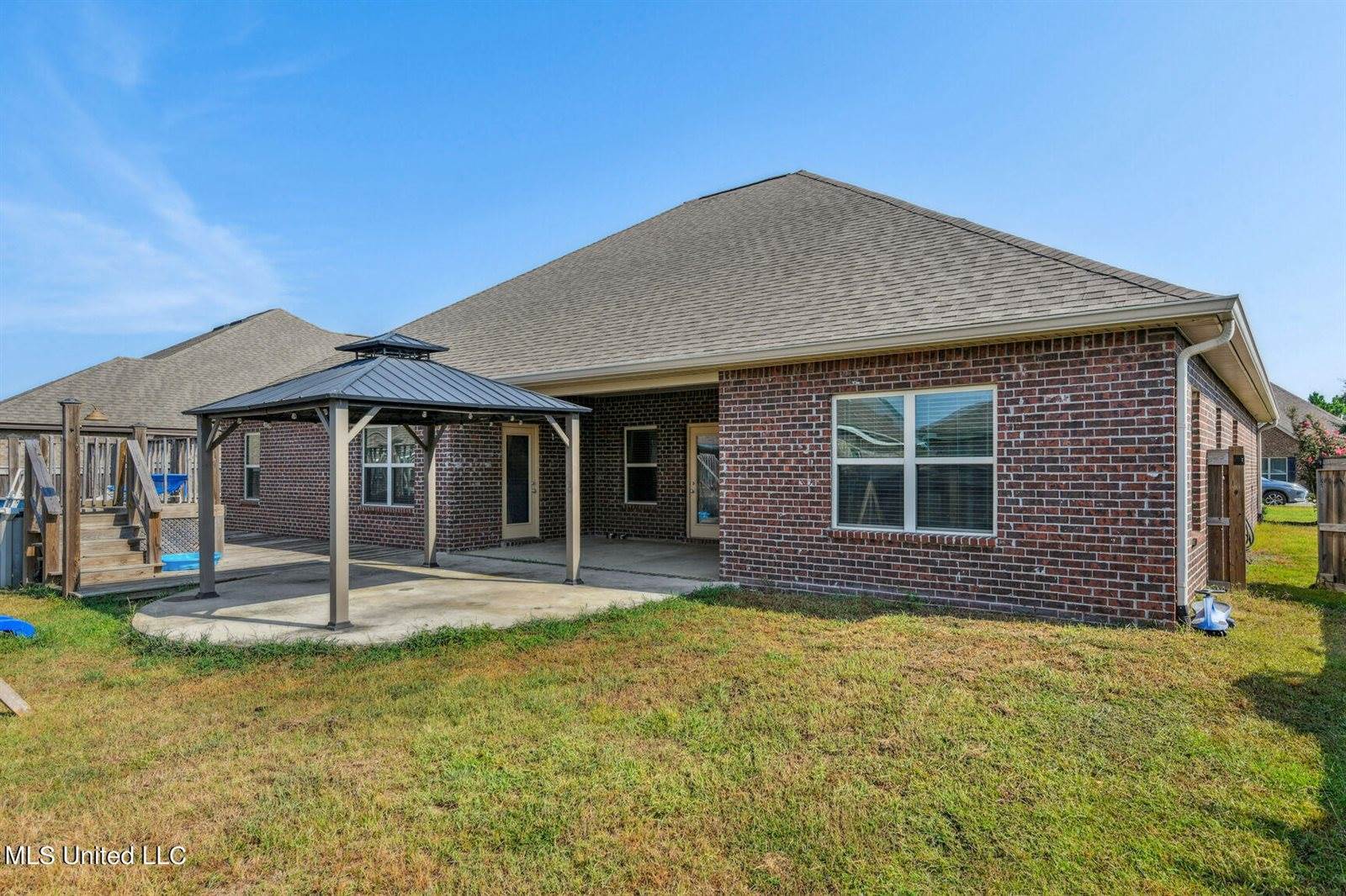 6577 Sugarcane Circle, Ocean Springs, MS 39564