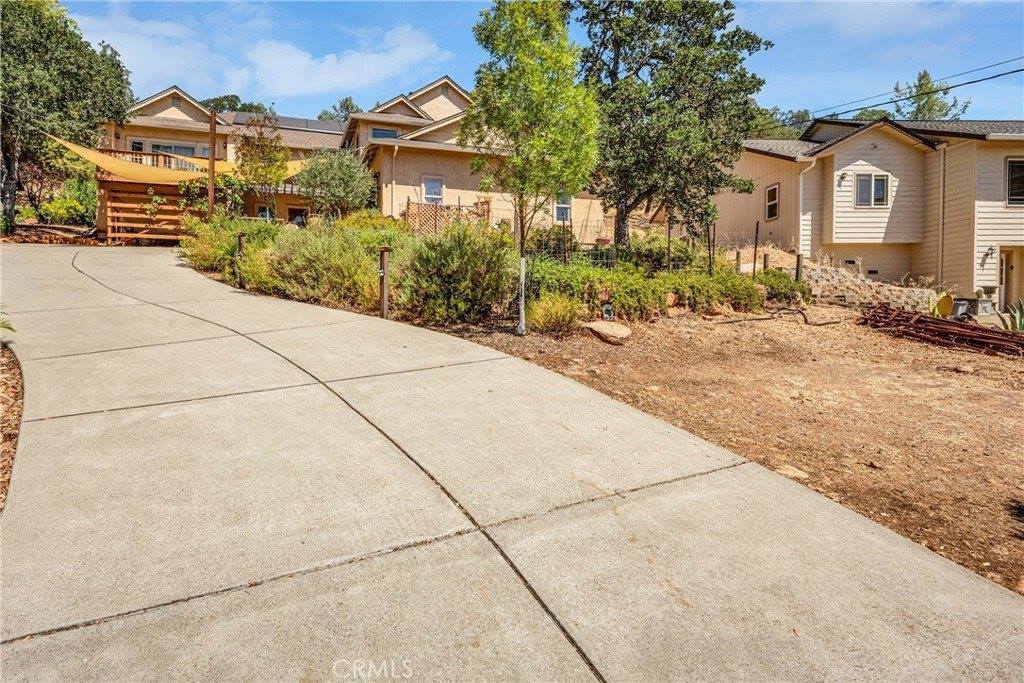 18884 Deer Hill Road, Hidden Valley Lake, CA 95467