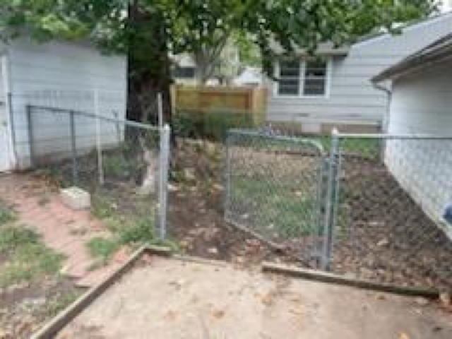 1418 Finney Ave, ElDorado, KS 67042