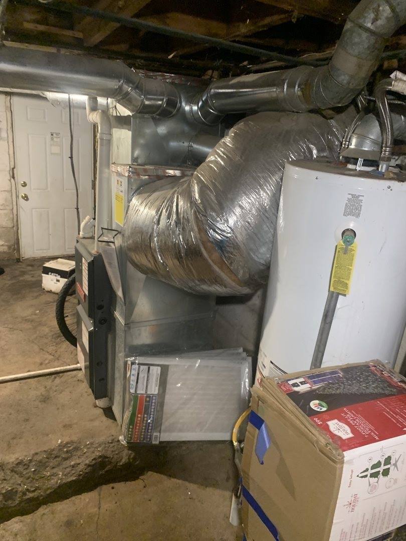 930 North Clarendon Drive, Round Lake Beach, IL 60073