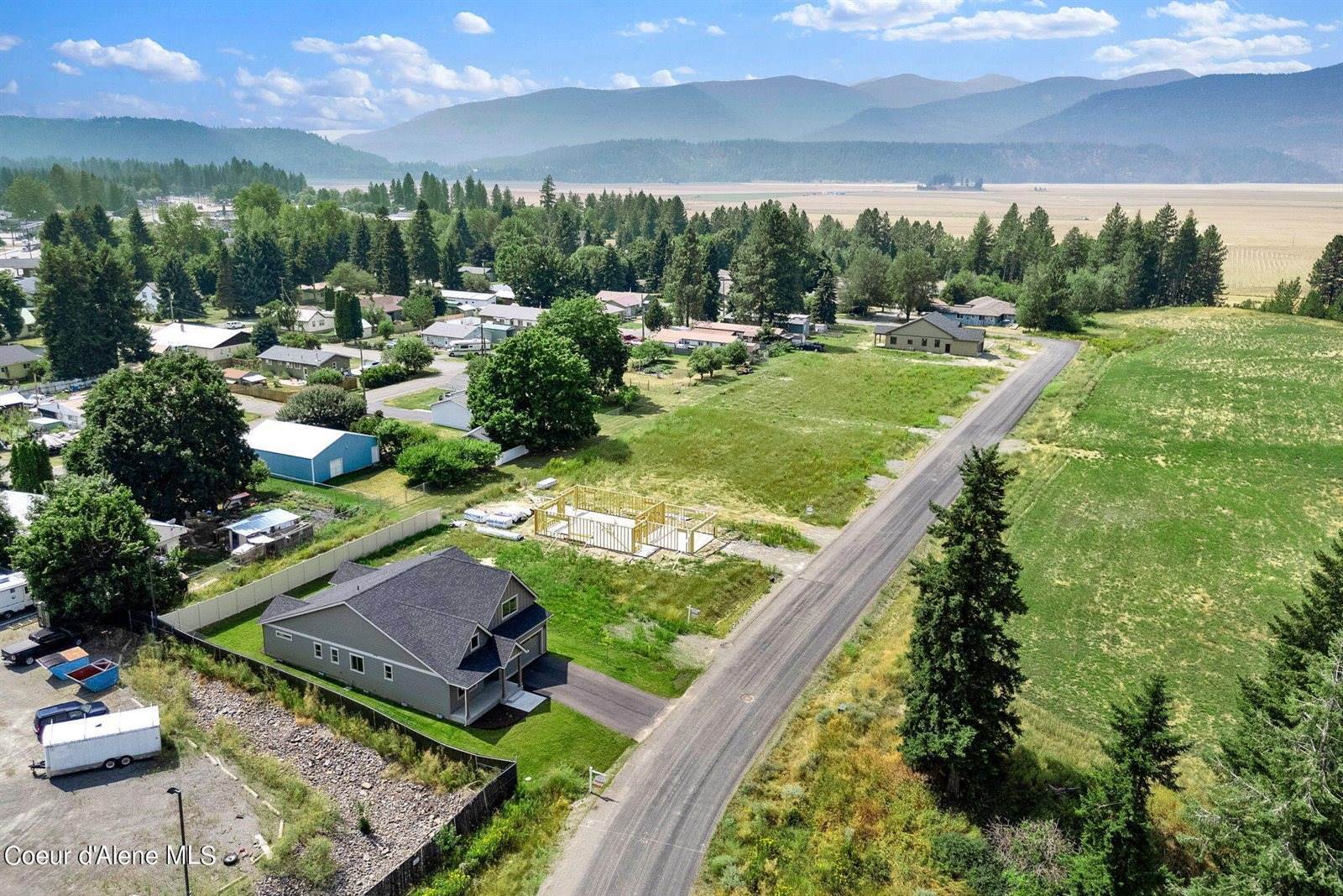 6816 Selkirk ST, Bonners Ferry, ID 83805