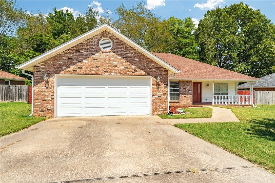 2570 Indian Oaks Trail, Springdale, AR 72762