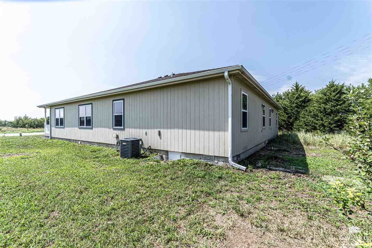 2135 Killdeer Court, Junction City, KS 66441