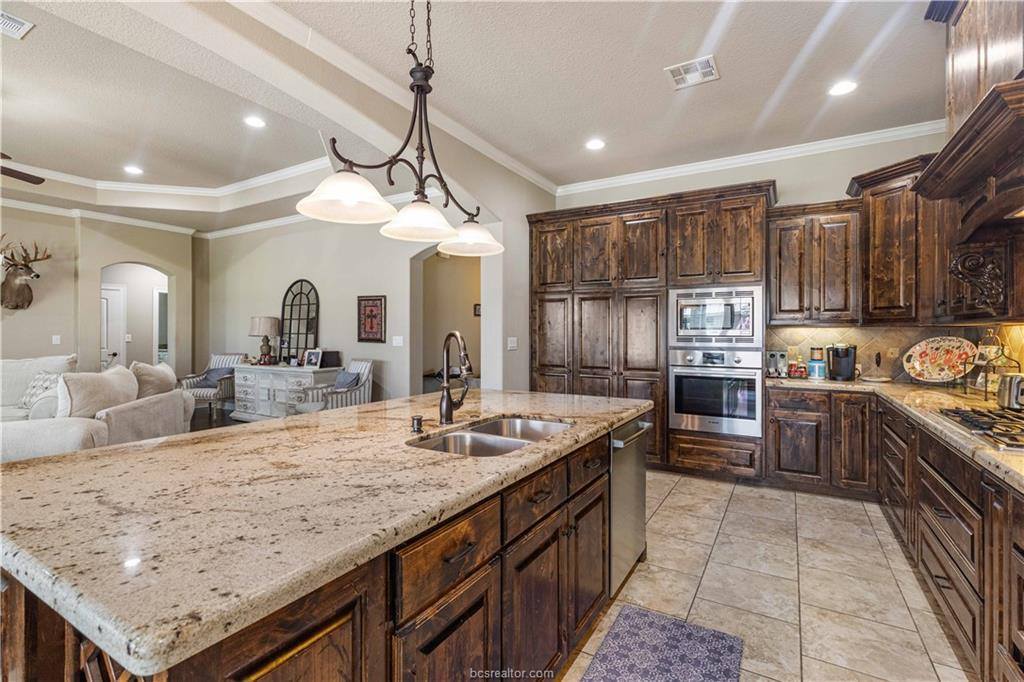 5280 Prairie Dawn Trail, College Station, TX 77845