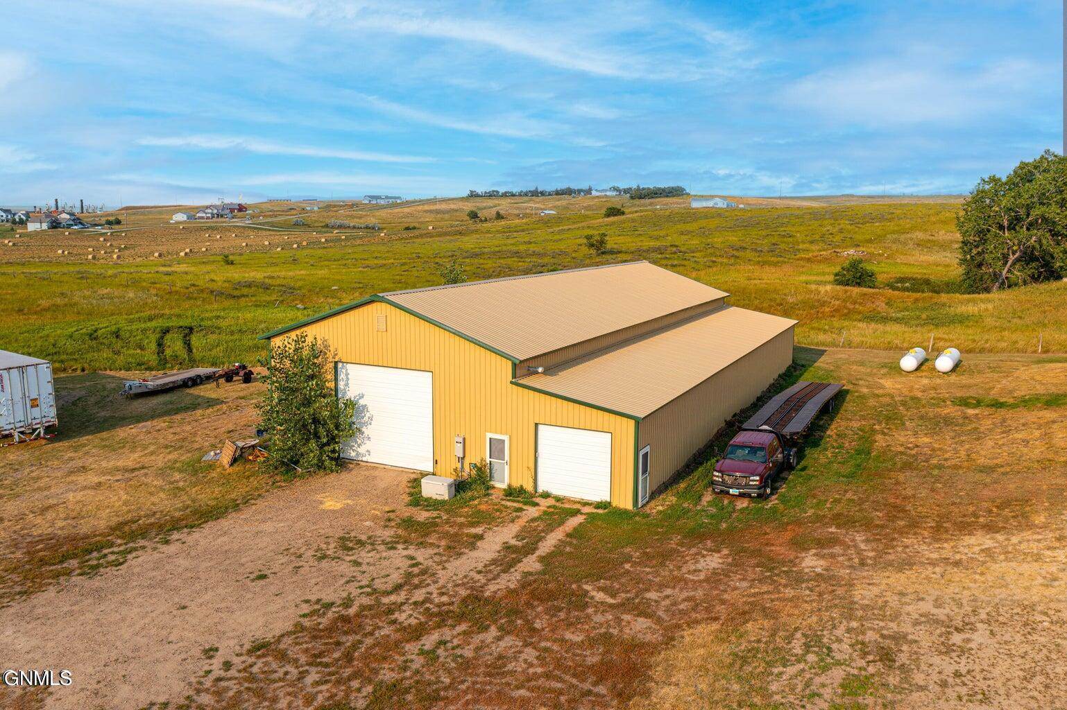 5342 Martinez Loop Nw, Williston, ND 58801