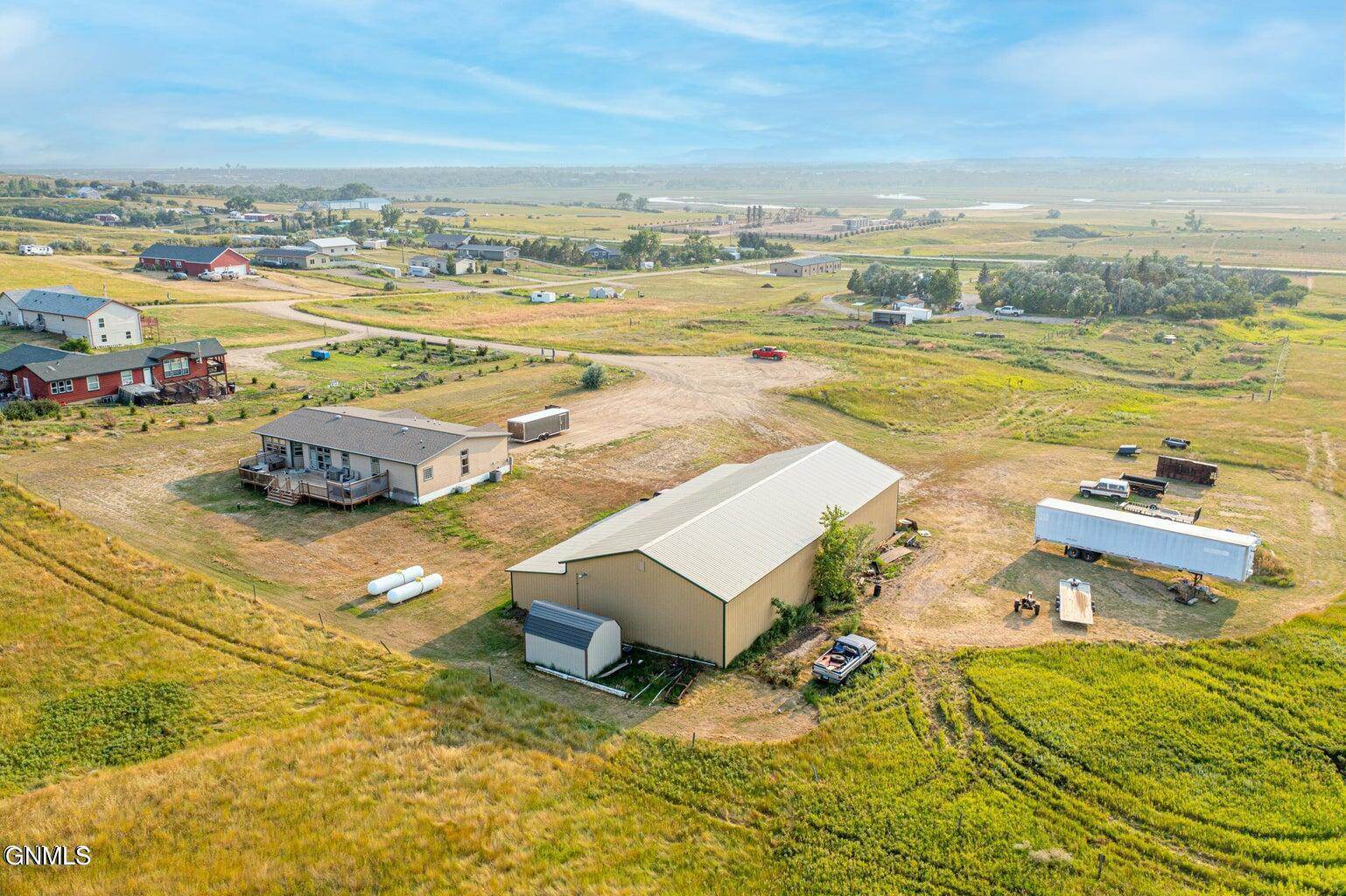 5342 Martinez Loop Nw, Williston, ND 58801