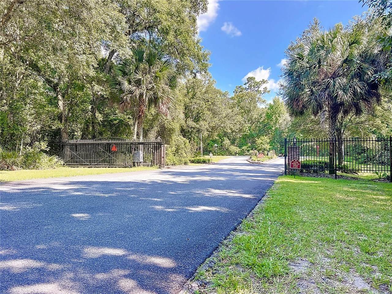 10127 North Natchez Loop, Dunnellon, FL 34434