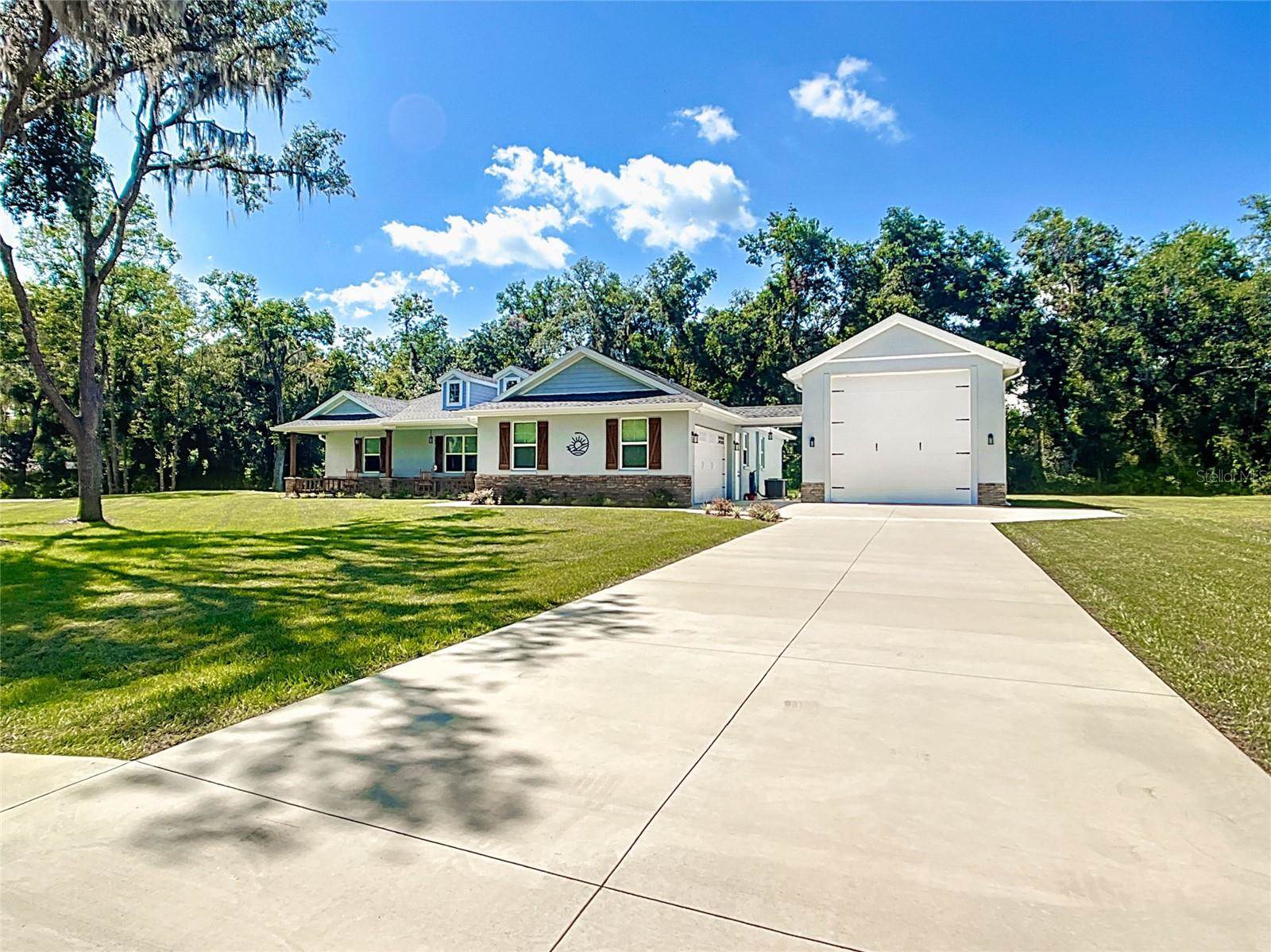 10127 North Natchez Loop, Dunnellon, FL 34434