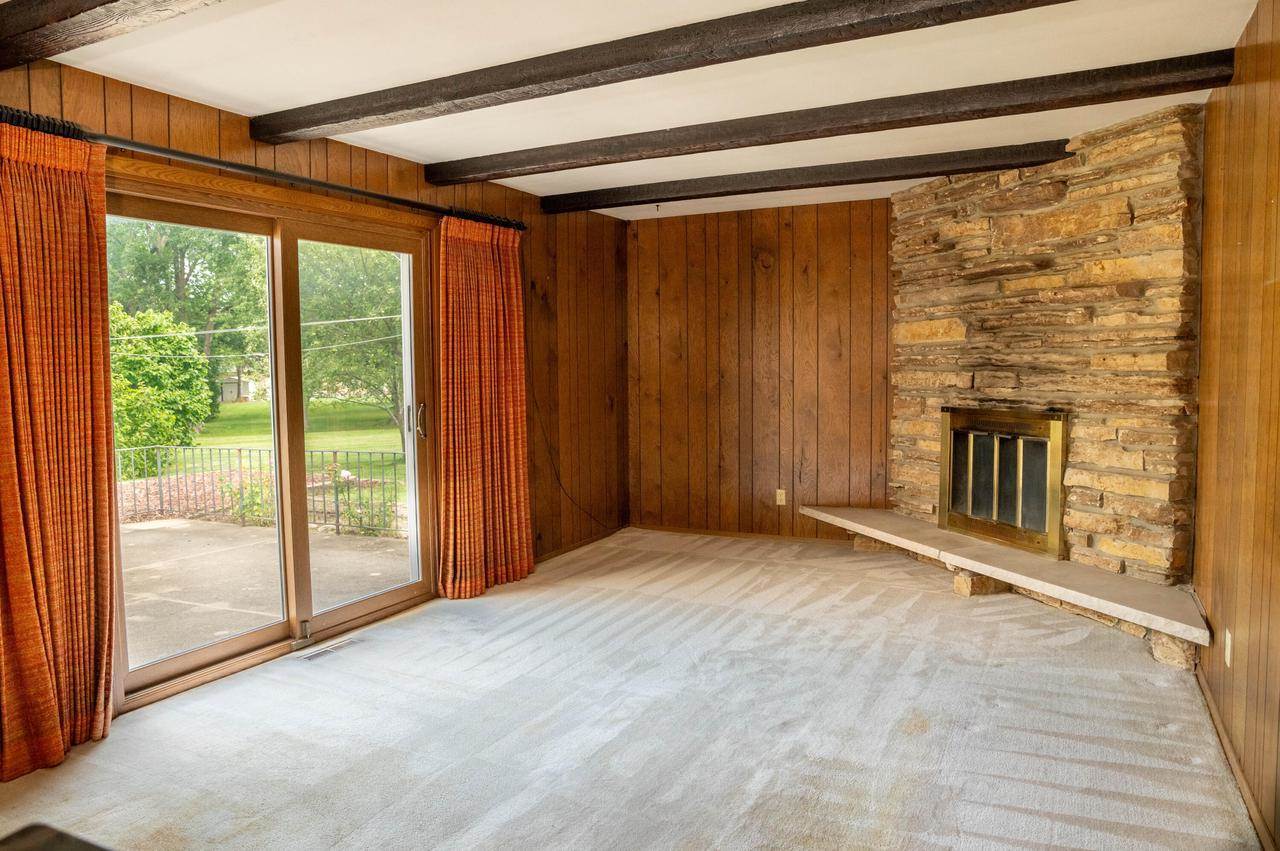 5136 S 44th STREET, Greenfield, WI 53220