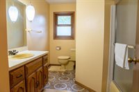 5136 S 44th STREET, Greenfield, WI 53220