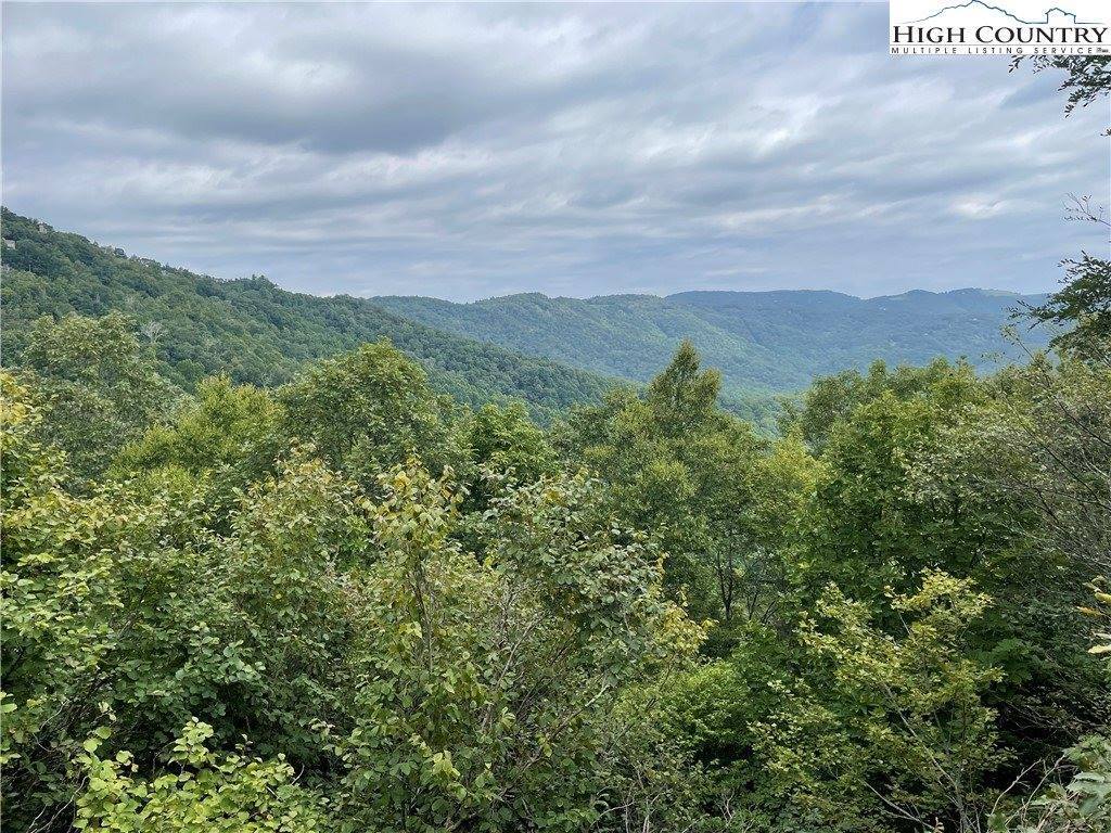 8380 Gideon Ridge Lane, Blowing Rock, NC 28605