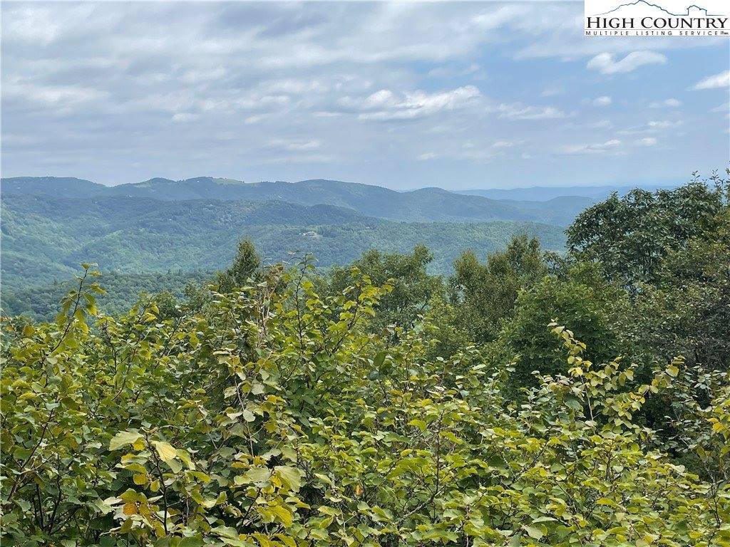 8380 Gideon Ridge Lane, Blowing Rock, NC 28605