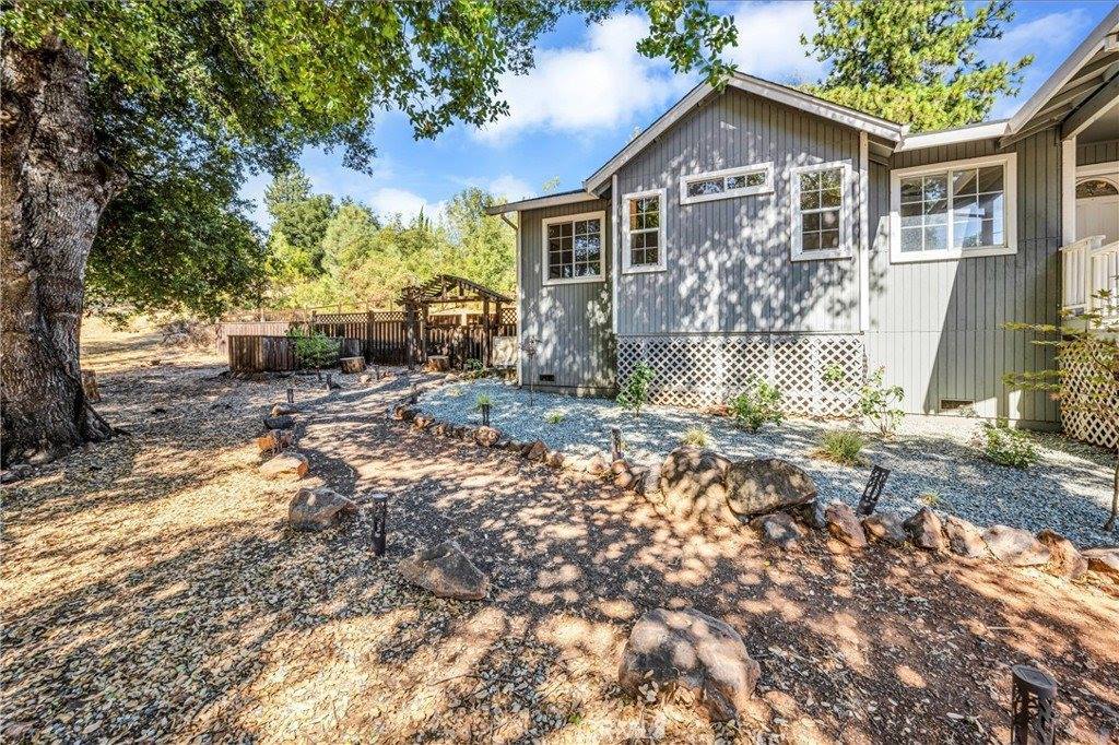 18217 Deer Hill Road, Hidden Valley Lake, CA 95467