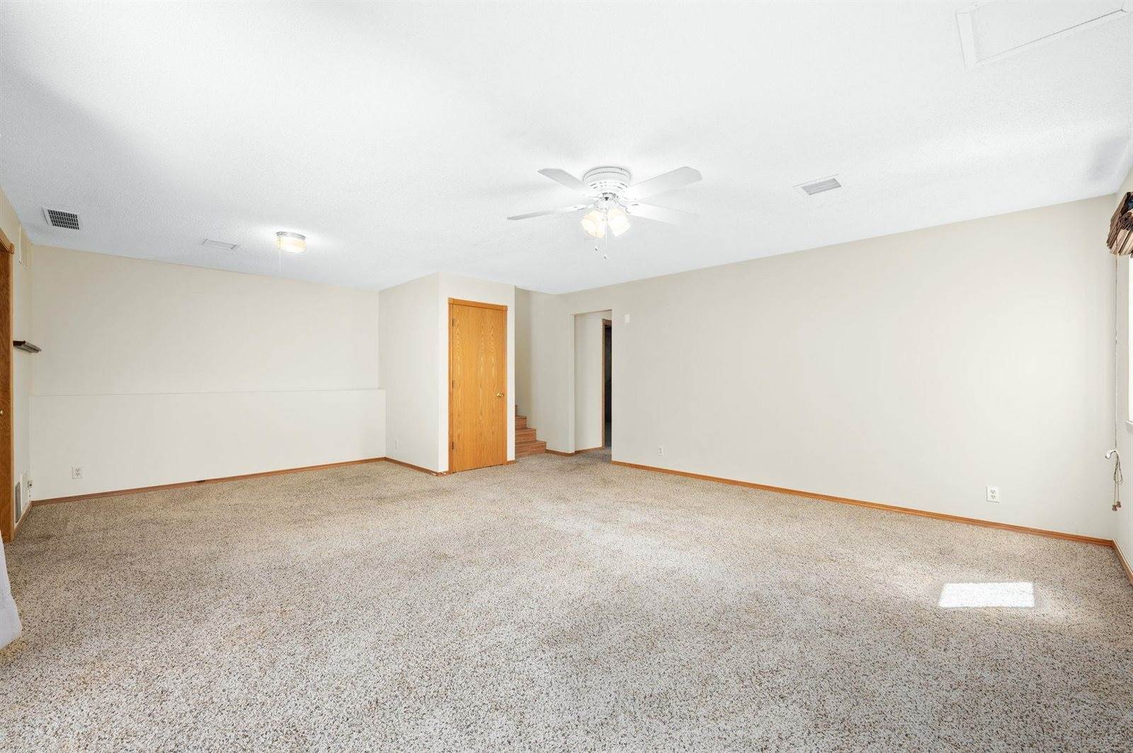 2317 South Prescott St, Wichita, KS 67209