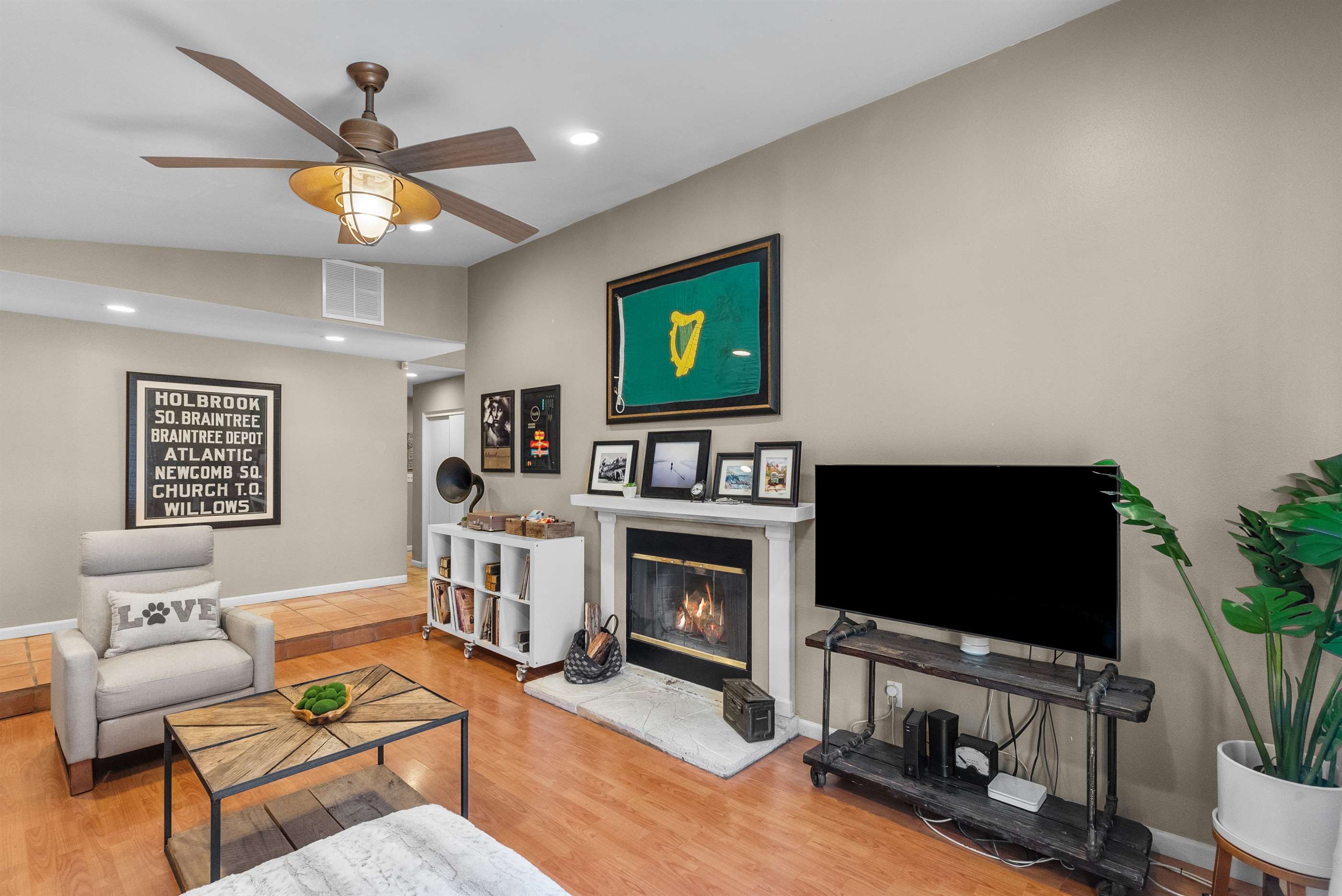 23072 Conde Drive, Valencia, CA 91354